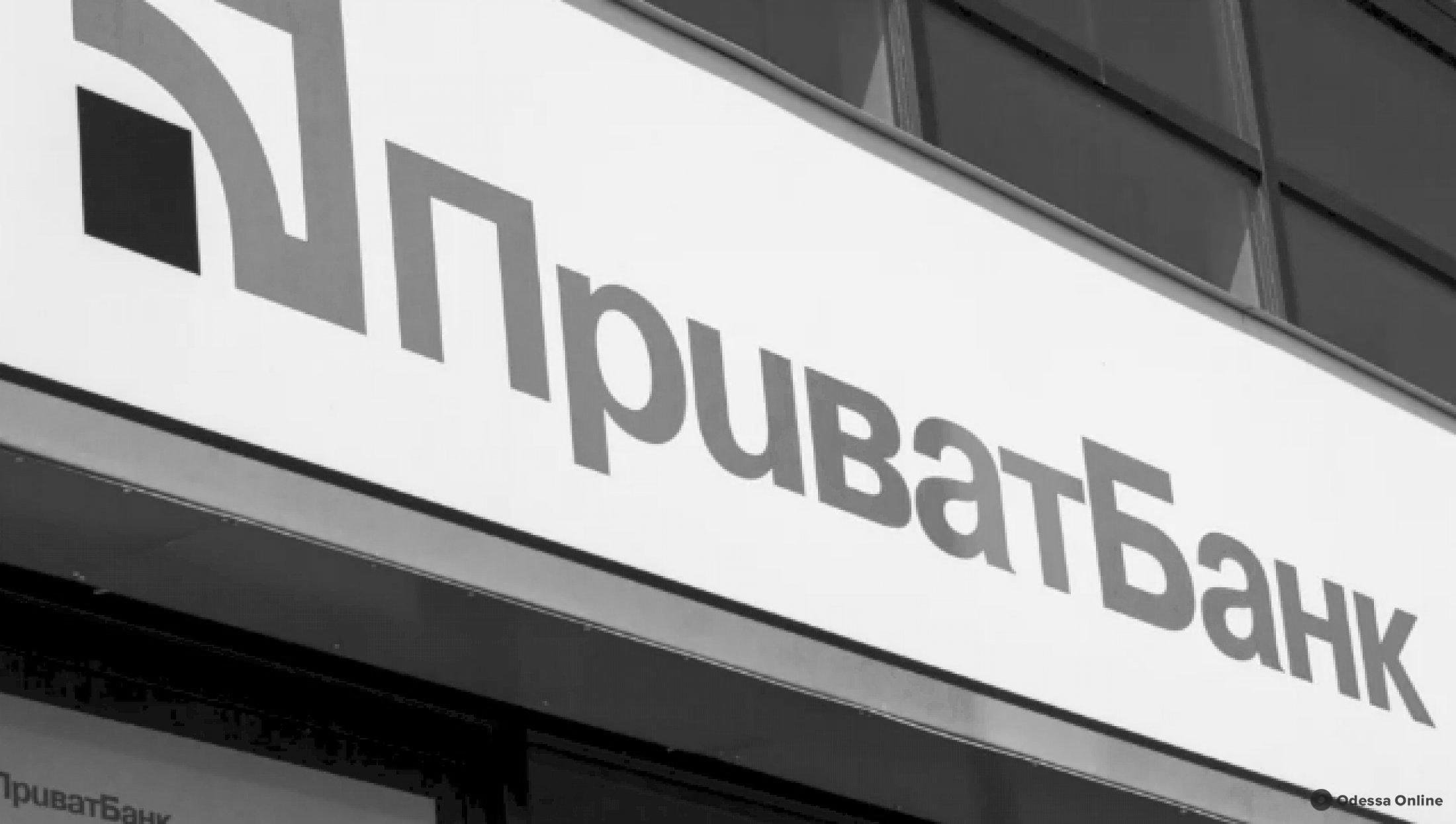 Українці поскаржилися на проблеми зі зняттям арешту з рахунків