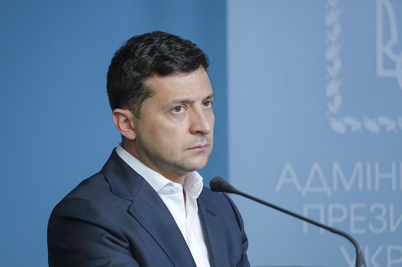 Зеленський засудив затримання кримських татар спецслужбами РФ