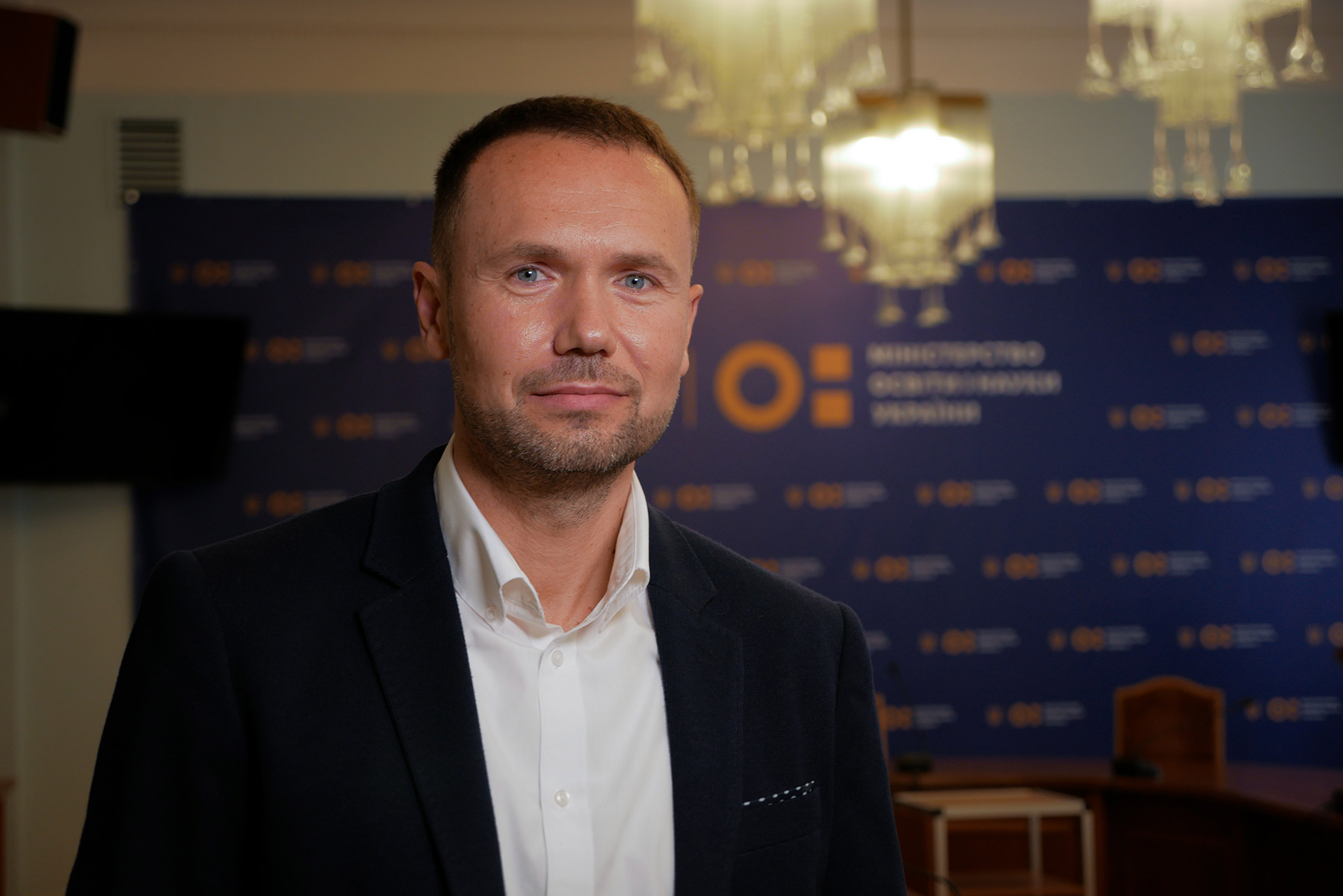 Лише у двох випадках: Шкарлет назвав умови для відновлення дистанційки