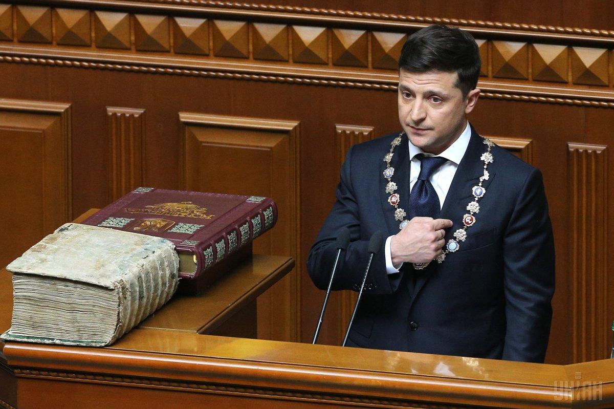 Зеленський рекомендував жителям окупованих територій “неголосно” святкувати День Незалежності України