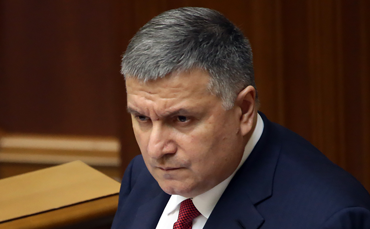 Аваков закликає звільнити Арестовича через скандальні заяви про АТО