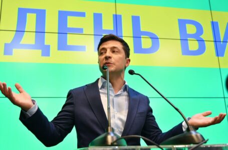 Зеленського назвали «розчаруванням року» 45% опитаних українців