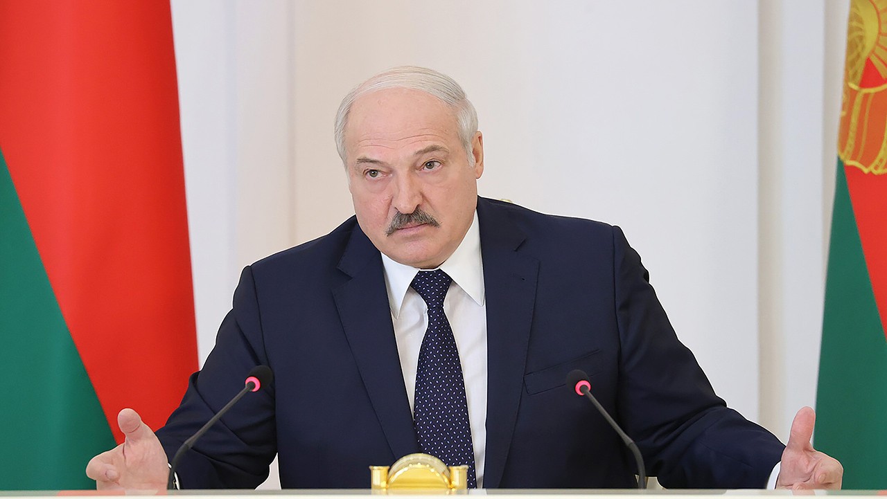У Лукашенка оприлюднили проект конституції, в якому немає згадки про дострокові вибори президента