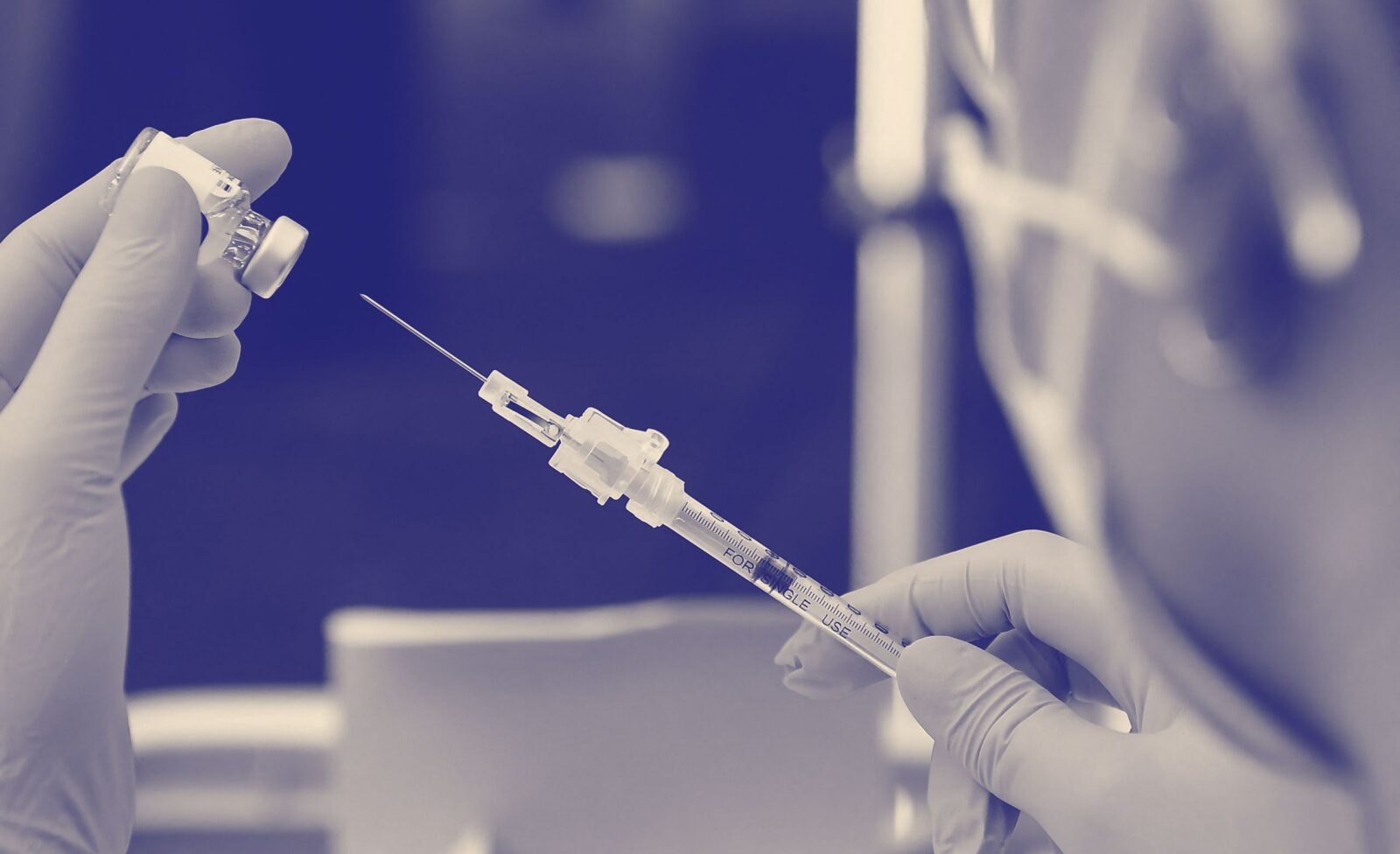 В Україні вже запровадили додаткову та бустерну дозу вакцин від COVID-19 (інфографіка)