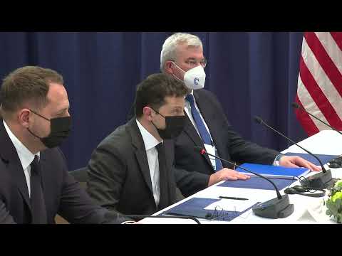 Зеленський провів розмову з віцепрезиденткою США Камалою Гарріс