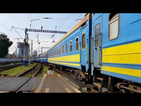 Як їздять поїзди “Укрзалізниці”