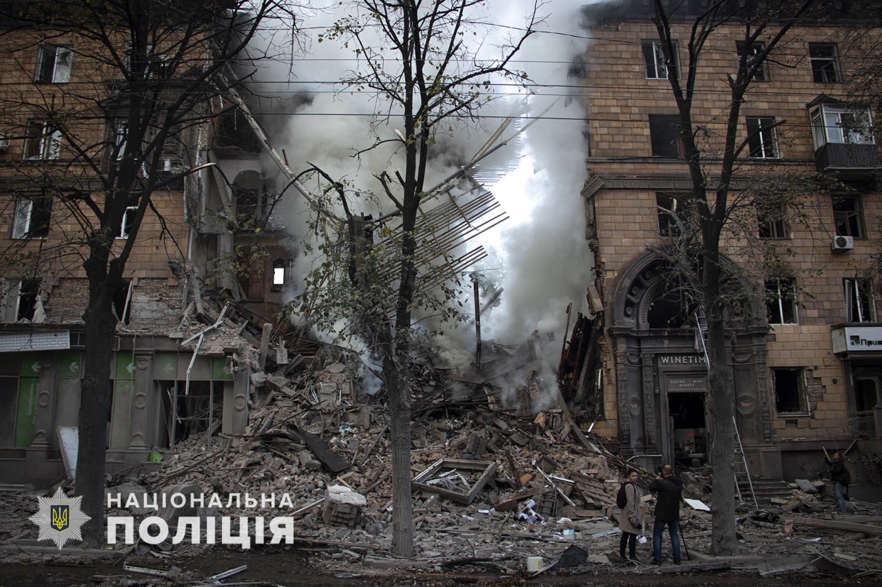 Кількість загиблих у Запоріжжі внаслідок ракетного удару зросла до 11
