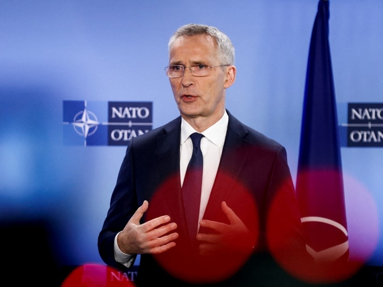 Столтенберг закликає союзників з НАТО та ЄС активізувати допомогу Україні
