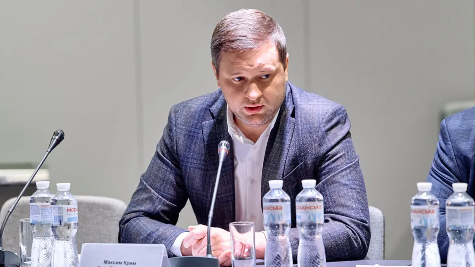 «Слідство.Інфо» заявило про паспорти РФ у дружини заступника генпрокурора Крима та її батьків