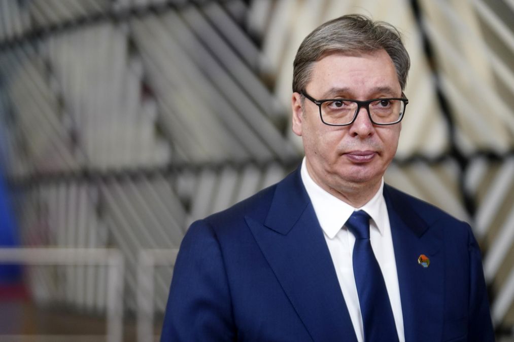Президент Сербії Александар Вучич подав у відставку