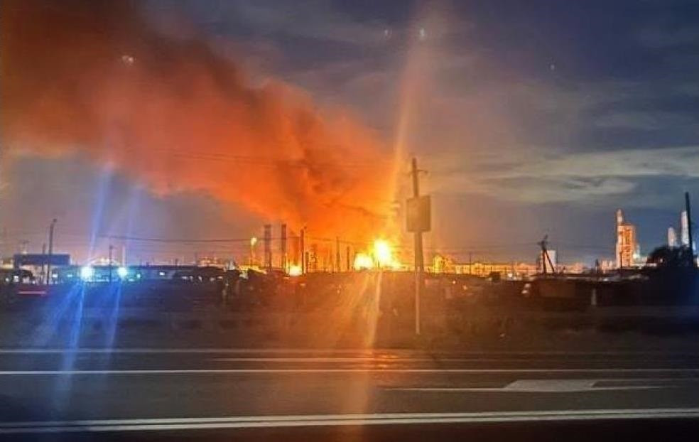 Генштаб підтвердив ураження Ільського НПЗ у Краснодарському краї