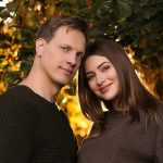 Вагітна Катерина Тишкевич просто перед пологами зачарувала ніжним фотосетом з чоловіком Томусяком